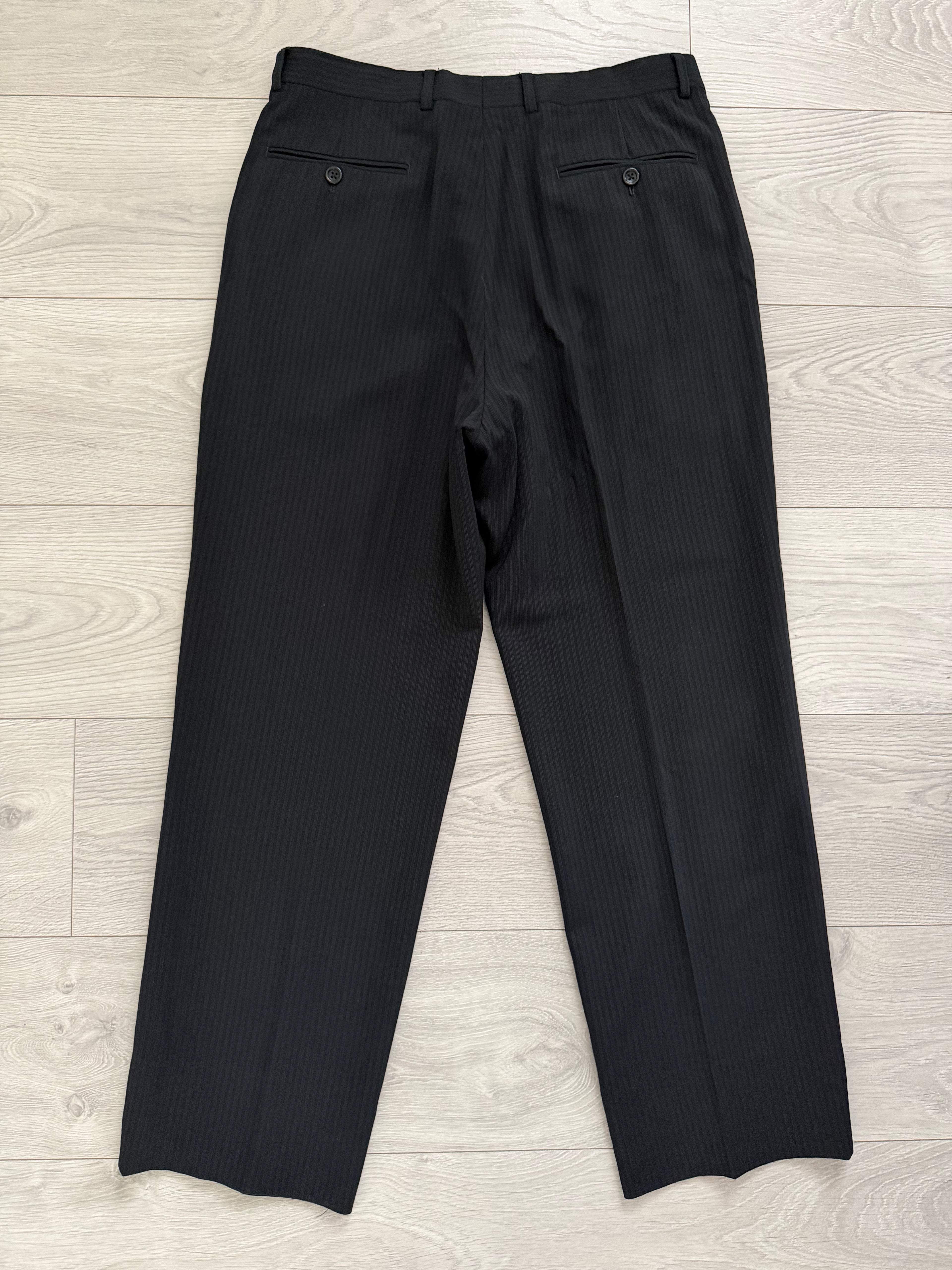 Armani 1990s Wool 2B Black Lightweight Draped Wool Pleated Suit - Size M Jacket / 32" Waist