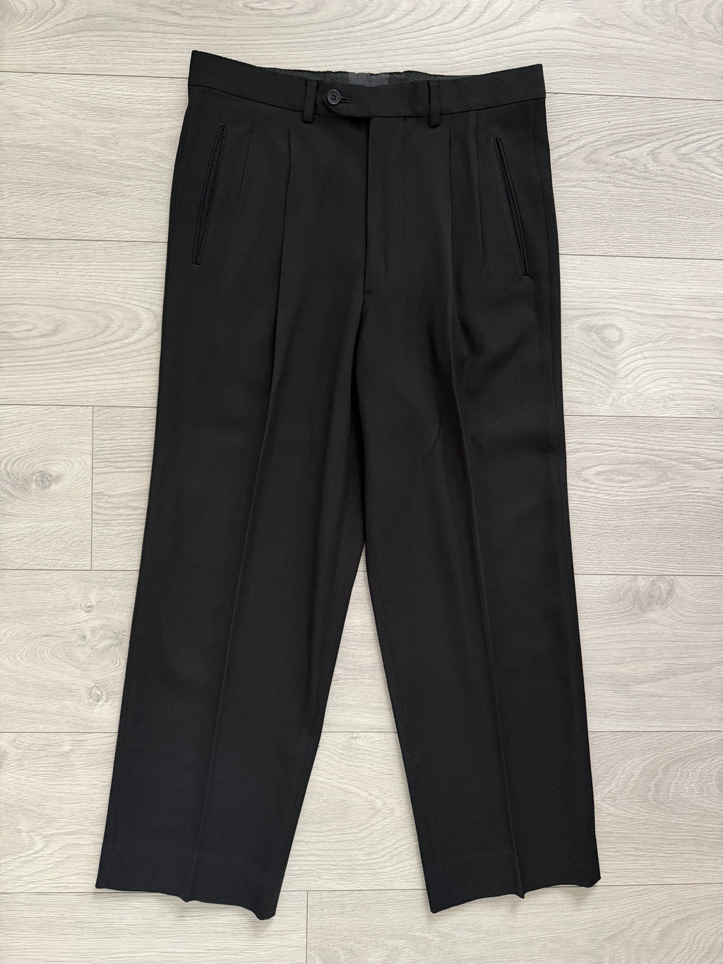 Giorgio Armani 1980s 3B Black Twill Wool Pleated Suit - Size S Jacket / 32" Waist