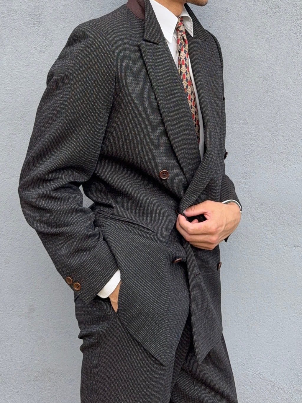 Verri Uomo Armani 1990s Peaked Lapel Double Breasted 6B Wool Textured Brown Suit - Size S Jacket / 32" Waist