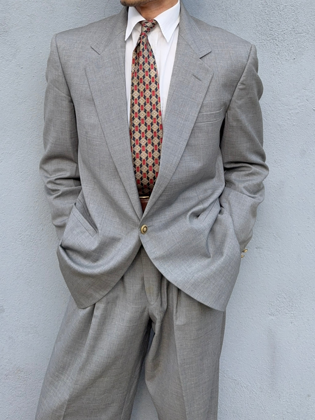 Versace 1980s 1B Pleated Wool Metal Button Grey Suit - Size XL Jacket / 36" Waist