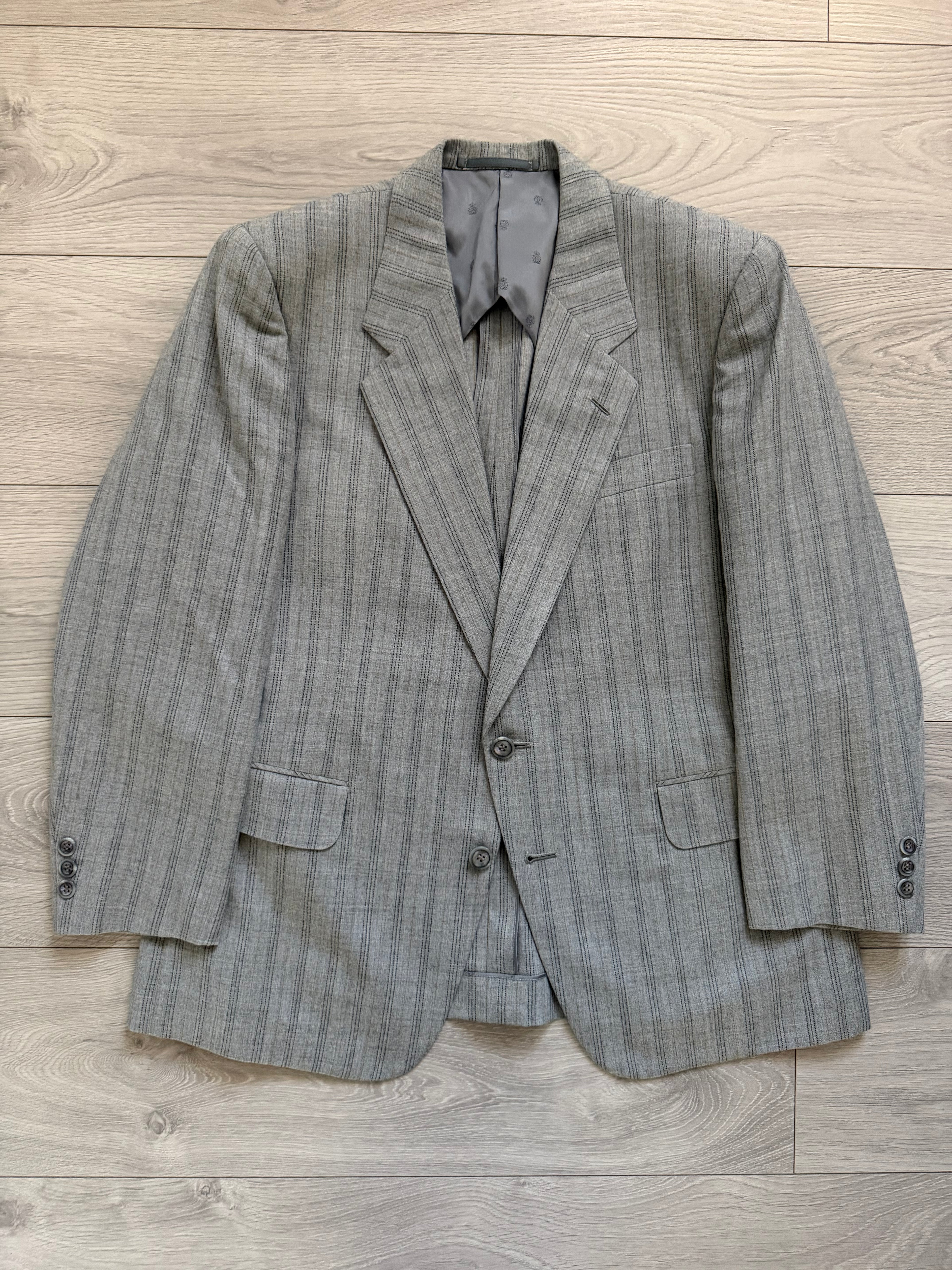 Givenchy 1990s 2B Grey Wool Suit - M Jacket / 34