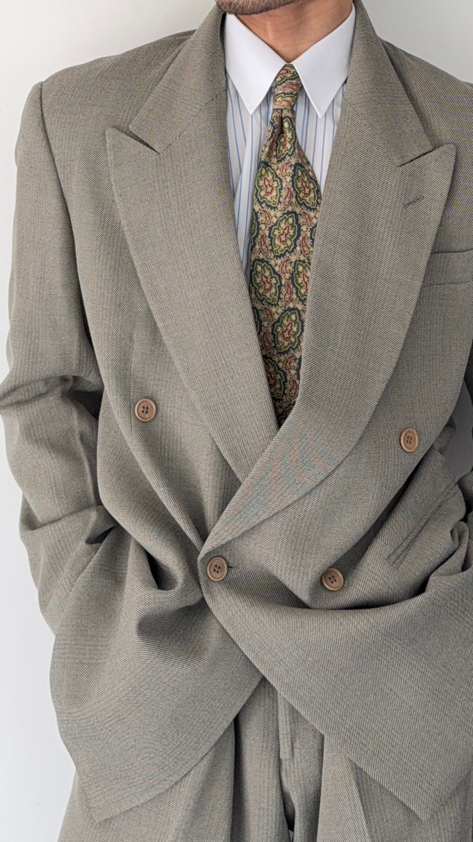 Emporio Armani 1990s Peaked Lapel Double Breasted Double-Pleated Wool Blend Suit Taupe Beige - Size L Jacket / 33" Waist