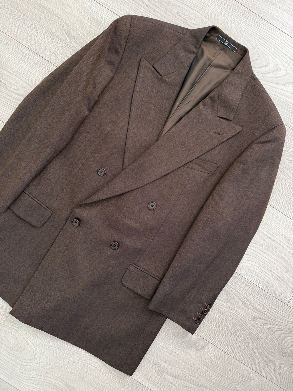 Valentino 1980s Peaked Lapel Double Breasted Pleated Brown Wool Suit - Size L Jacket / 34" Waist