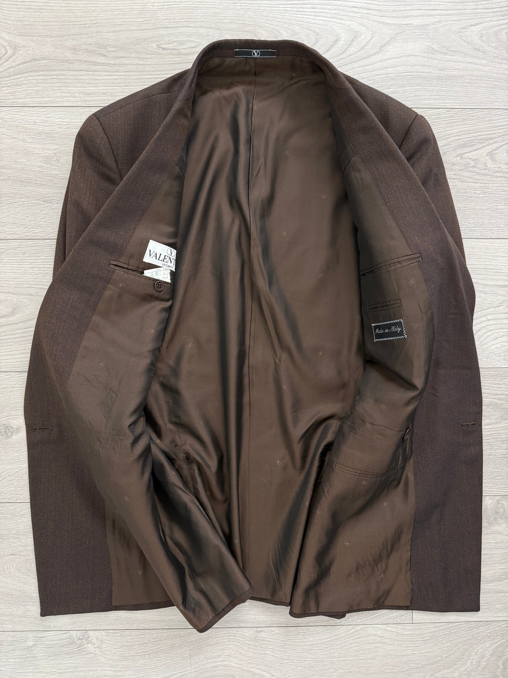Valentino 1980s Peaked Lapel Double Breasted Pleated Brown Wool Suit - Size L Jacket / 34" Waist