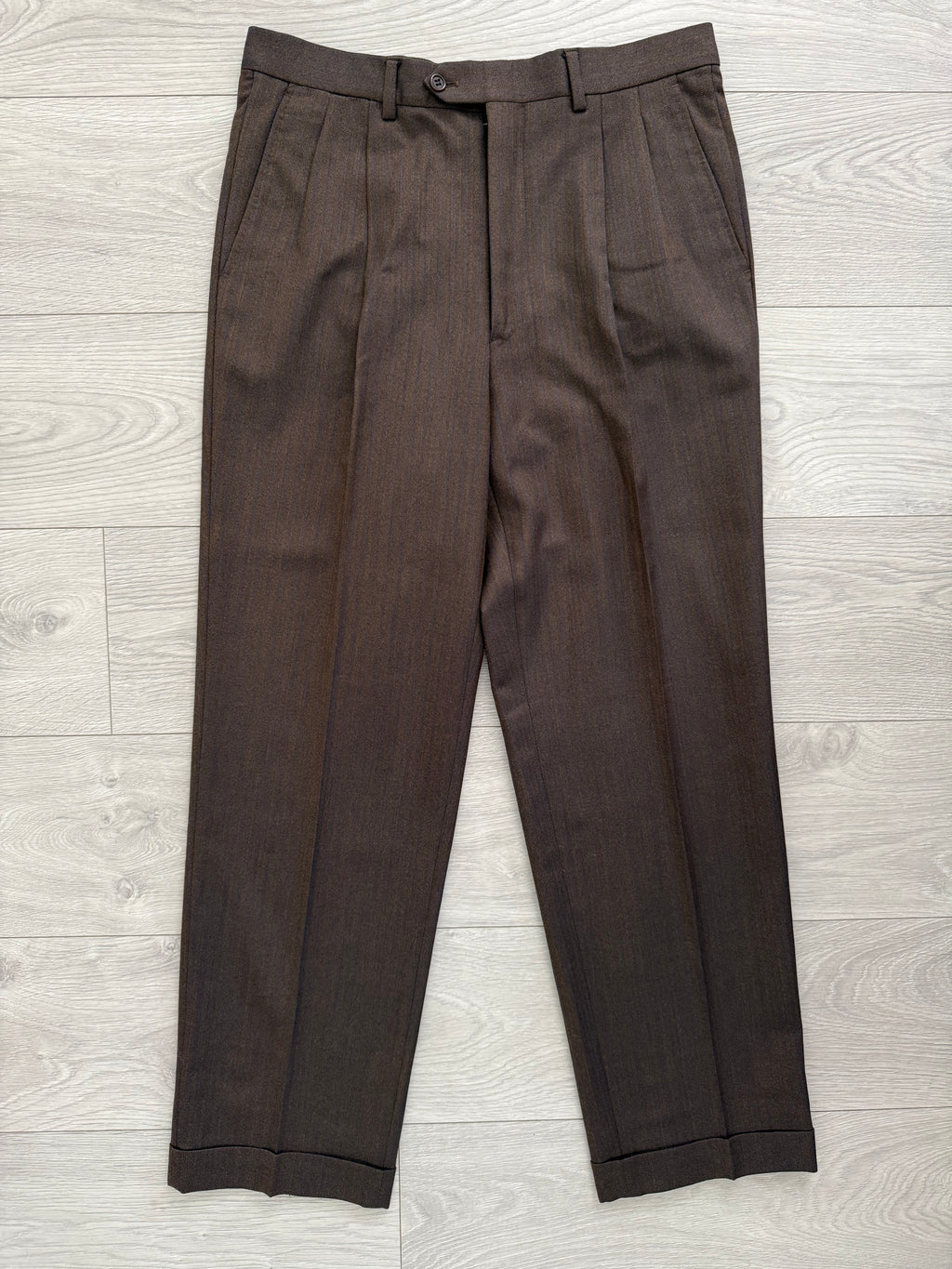 Valentino 1980s Peaked Lapel Double Breasted Pleated Brown Wool Suit - Size L Jacket / 34" Waist