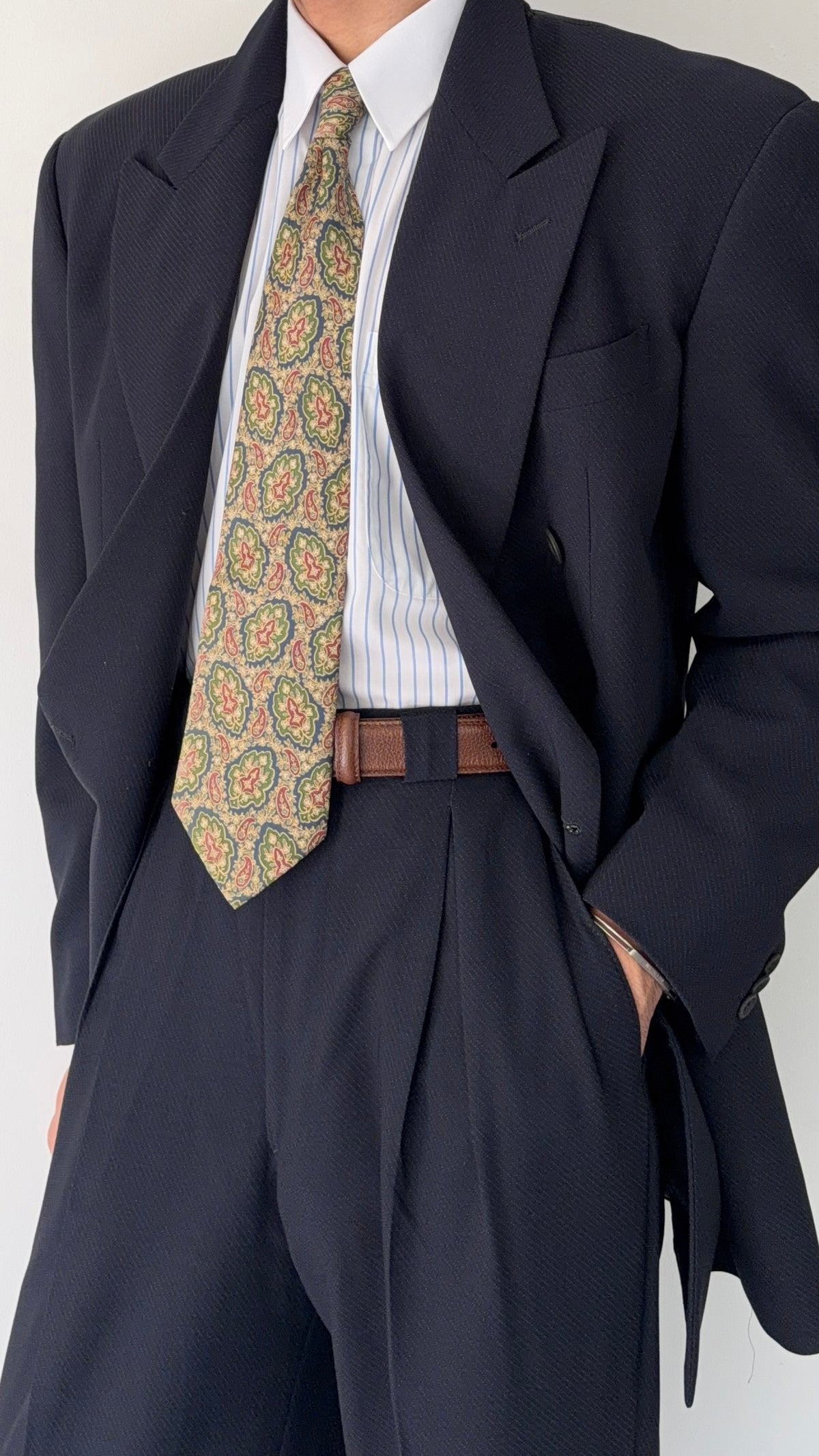 Giorgio Armani 1980s Peaked Lapel Double Breasted Double-Pleated Wool Blend Suit Navy - Size M Jacket / 31" Waist