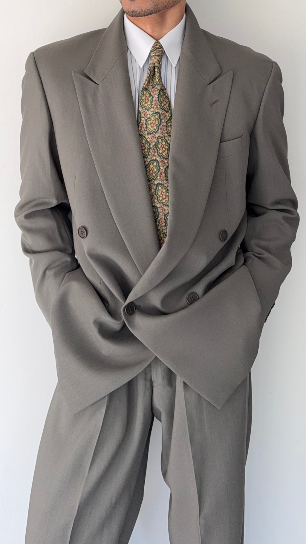Giorgio Armani 1980s Peaked Lapel Double Breasted Double-Pleated Wool Suit Taupe Green - Size M Jacket / 32" Waist