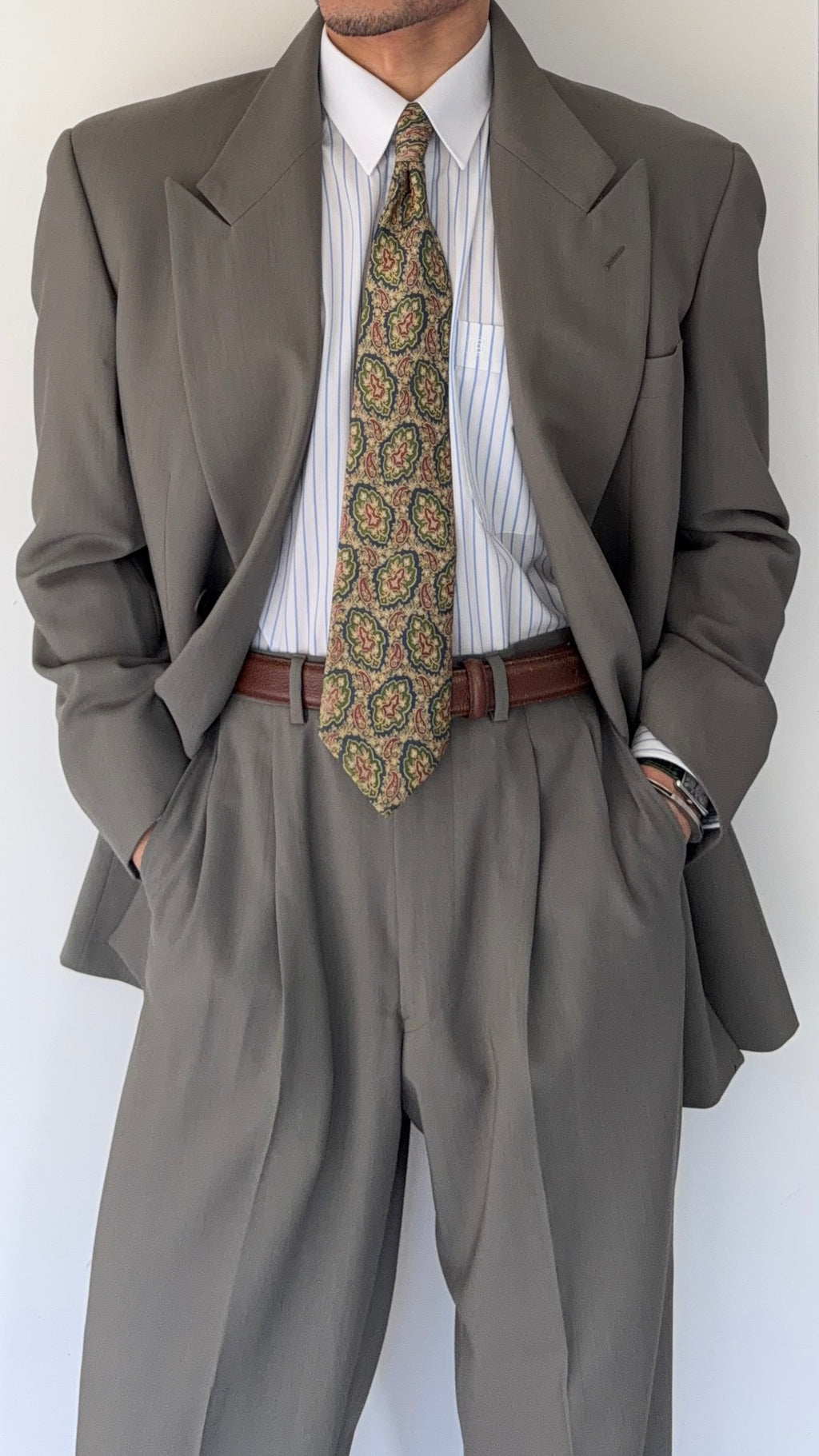 Giorgio Armani 1980s Peaked Lapel Double Breasted Double-Pleated Wool Suit Taupe Green - Size M Jacket / 32" Waist
