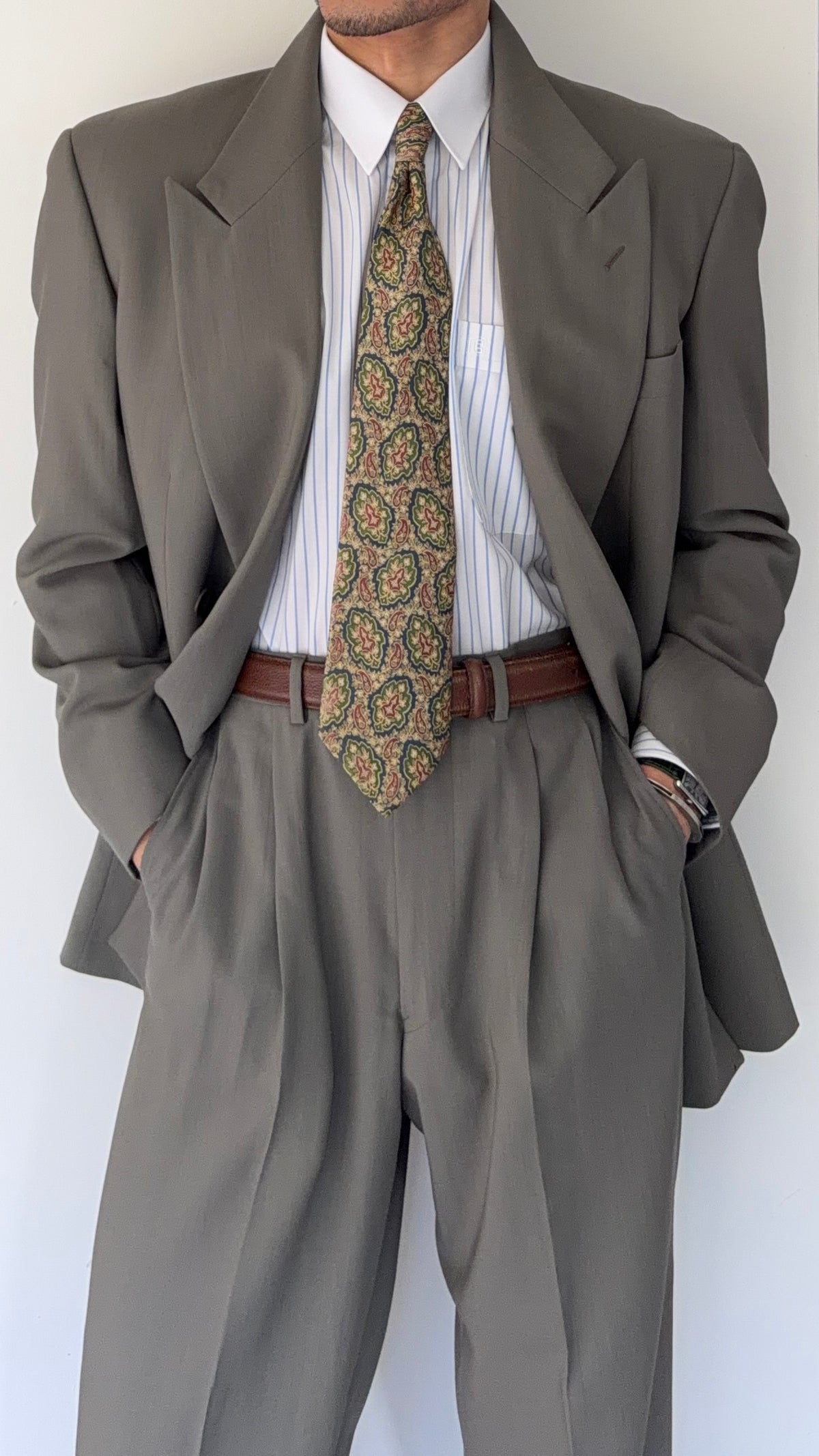 Giorgio Armani 1980s Peaked Lapel Double Breasted Double-Pleated Wool Suit Taupe Green - Size M Jacket / 32" Waist