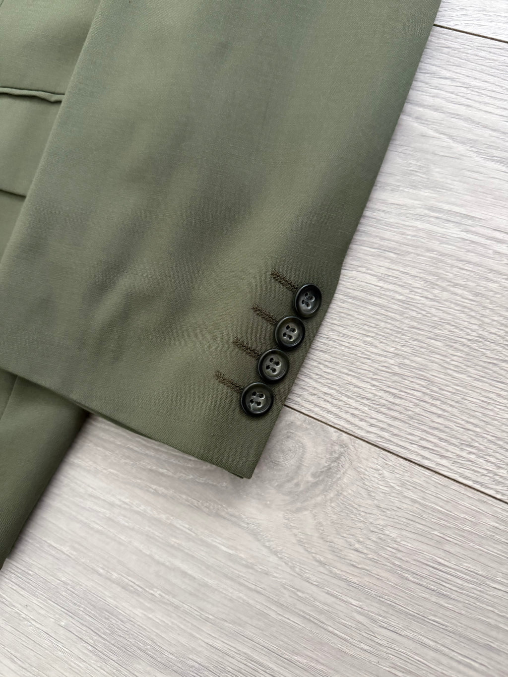 Vintage 1980s Double Breasted Peaked Lapel Pleated Green Suit & Tie - Size XL Jacket / 34" Waist
