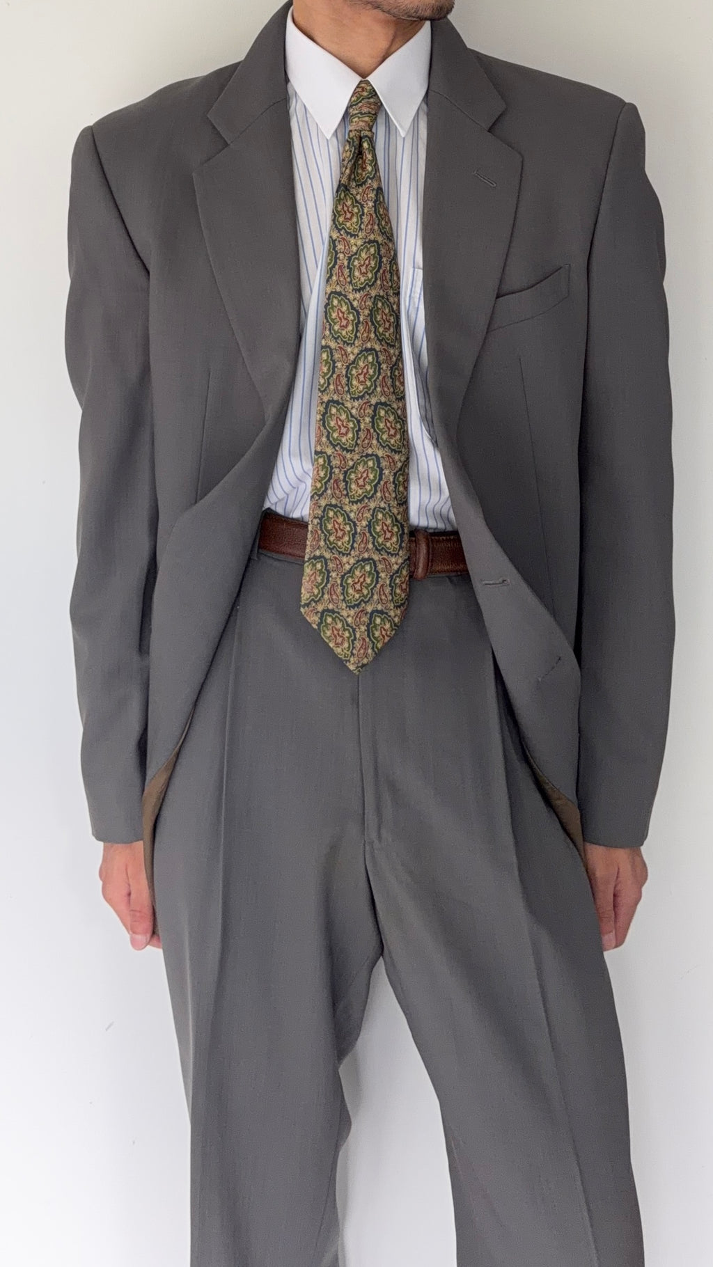 Armani 1990s Wool 2B Taupe Green Wool Pleated Suit - Size L Jacket / 34" Waist