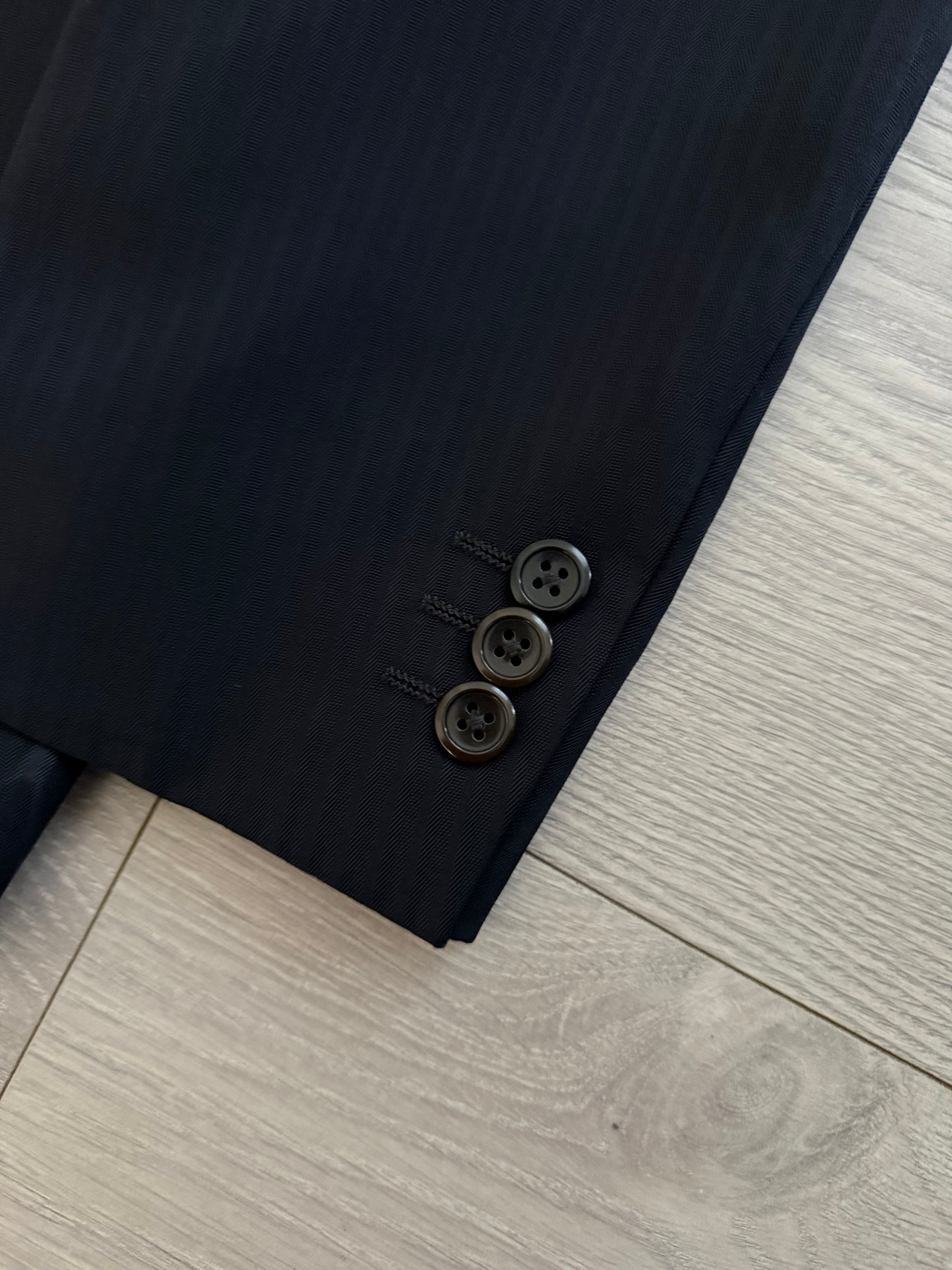 Armani 1990s 1B Pleated Wool Navy Suit - Size S Jacket / 31" Waist