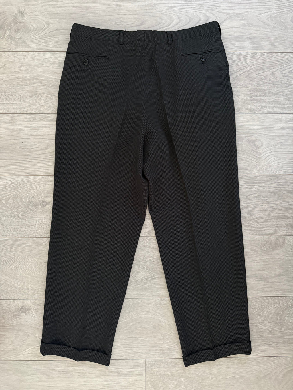 Armani 1990s 3B Textured Wool Double-Pleated Suit - Size XL Jacket / 36" Waist