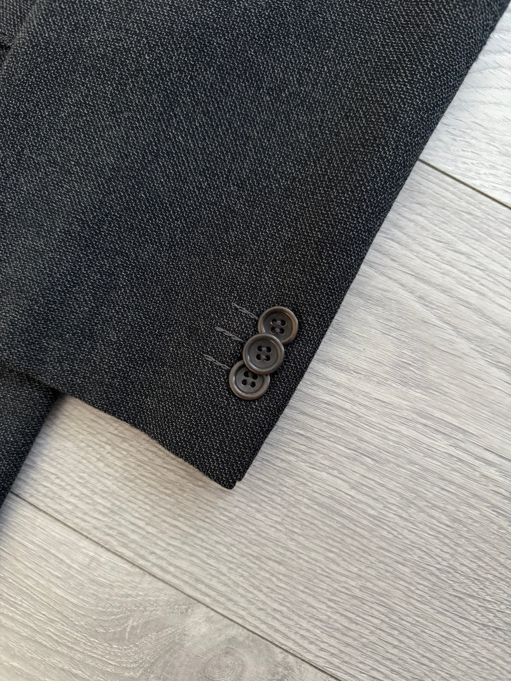 Armani 1990s 3B Wool Double-Pleated Suit Grey - Size L Jacket / 36" Waist