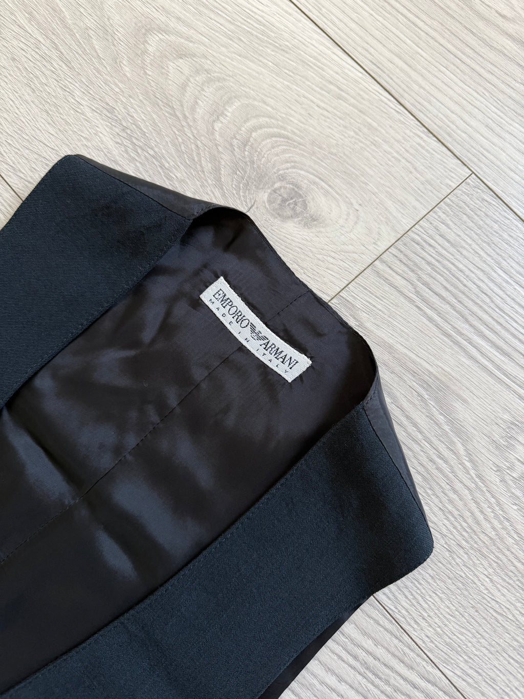 Emporio Armani 1990s Collarless 3-Piece Draped Wool Relaxed Suit - Size XL Jacket / 34" Waist
