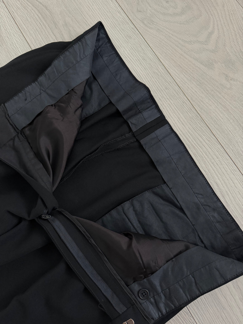 Emporio Armani 1990s Peaked Lapel Double Breasted Pleated Draped Wool Suit Black - Size XL Jacket / 37" Waist