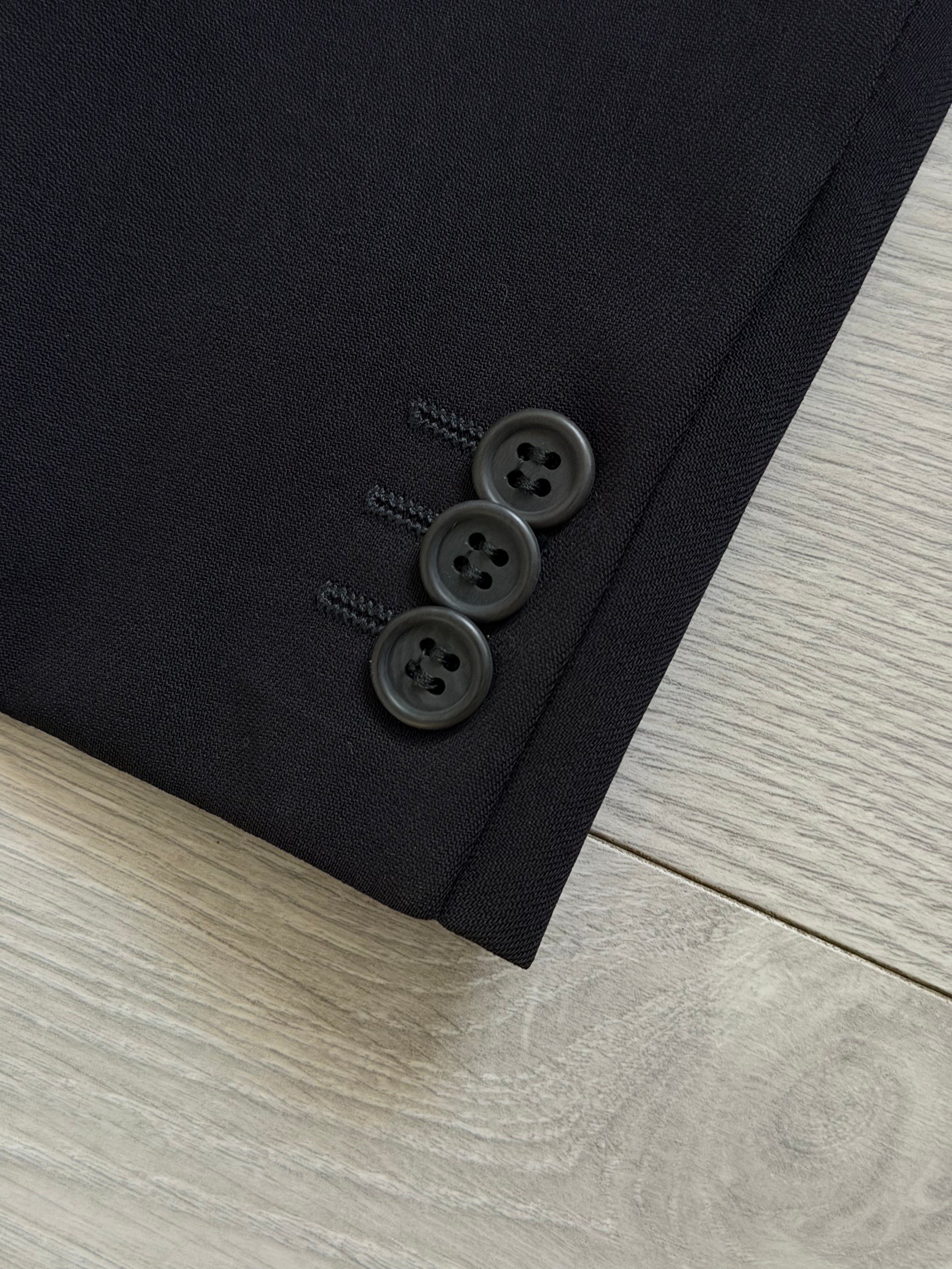 Giorgio Armani 1980s 3B Triple-Pleated Draped Wool Suit Navy Blue - Size M Jacket / 32" Waist