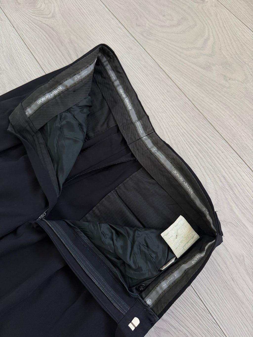 Giorgio Armani 1980s 3B Triple-Pleated Draped Wool Suit Navy Blue - Size M Jacket / 32" Waist