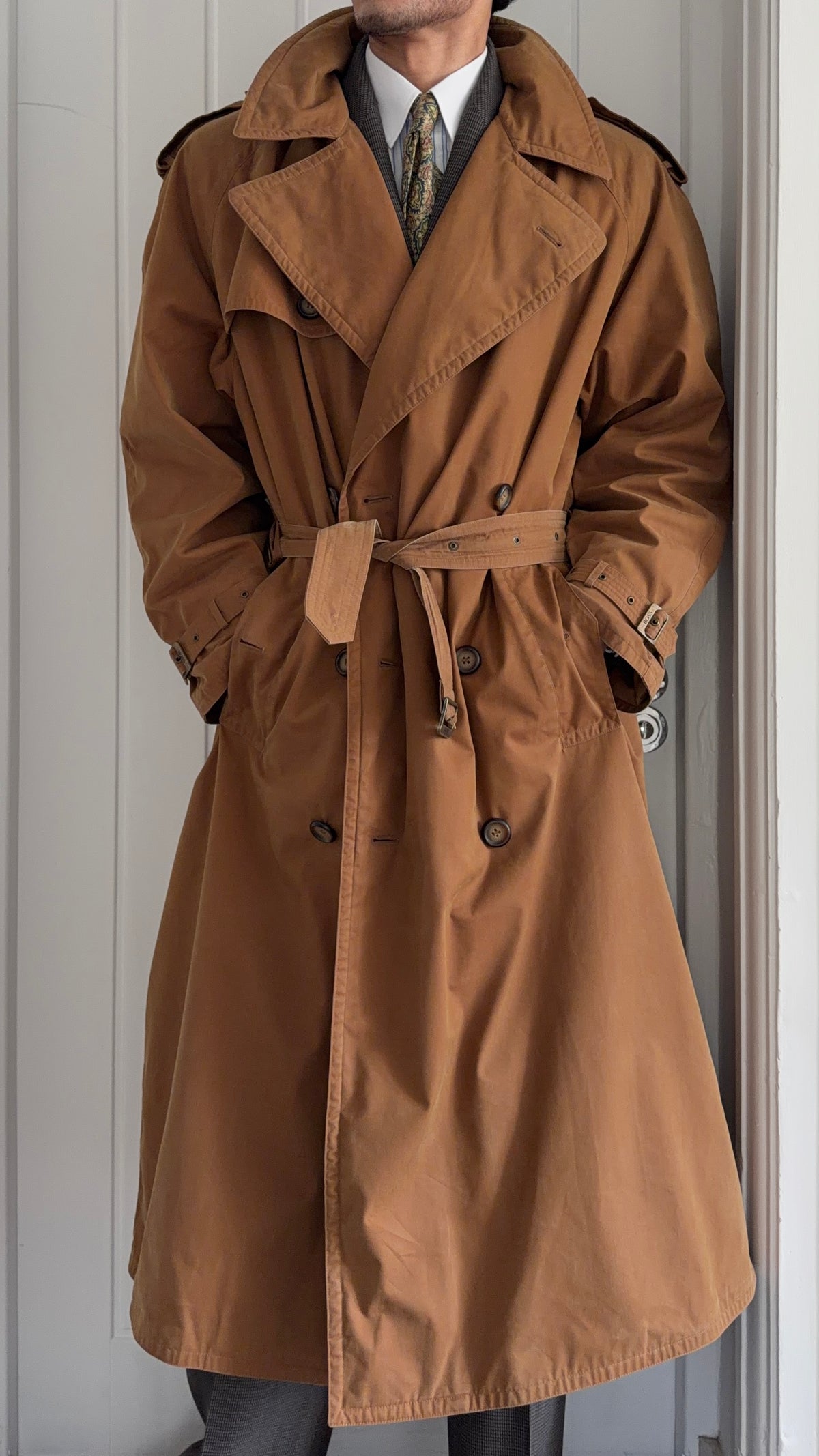 Hugo Boss 1980s Terracotta Brown Cotton Belted Power Trench Coat - Size L