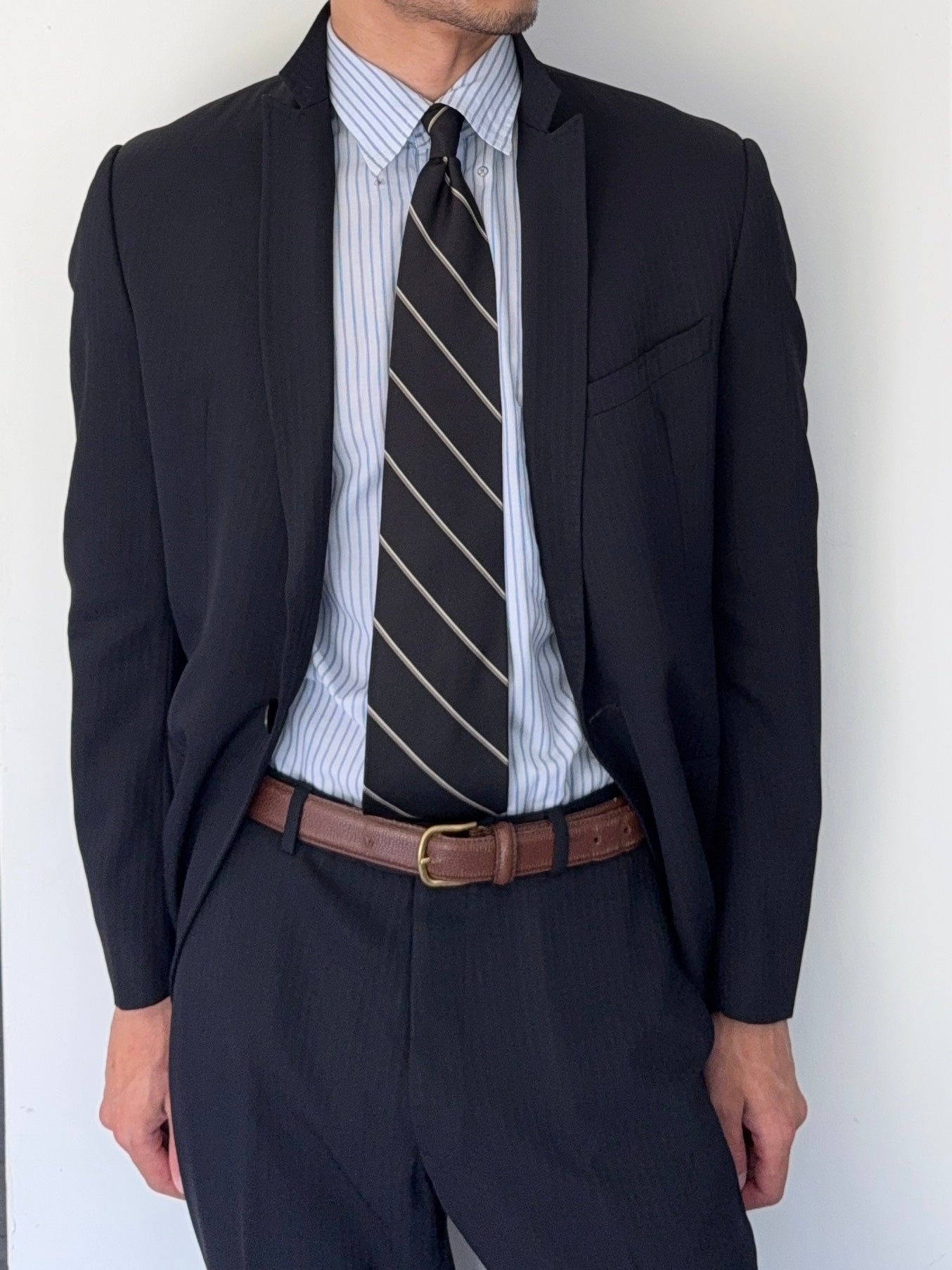 Armani 1990s 1B Pleated Wool Navy Suit - Size S Jacket / 31" Waist