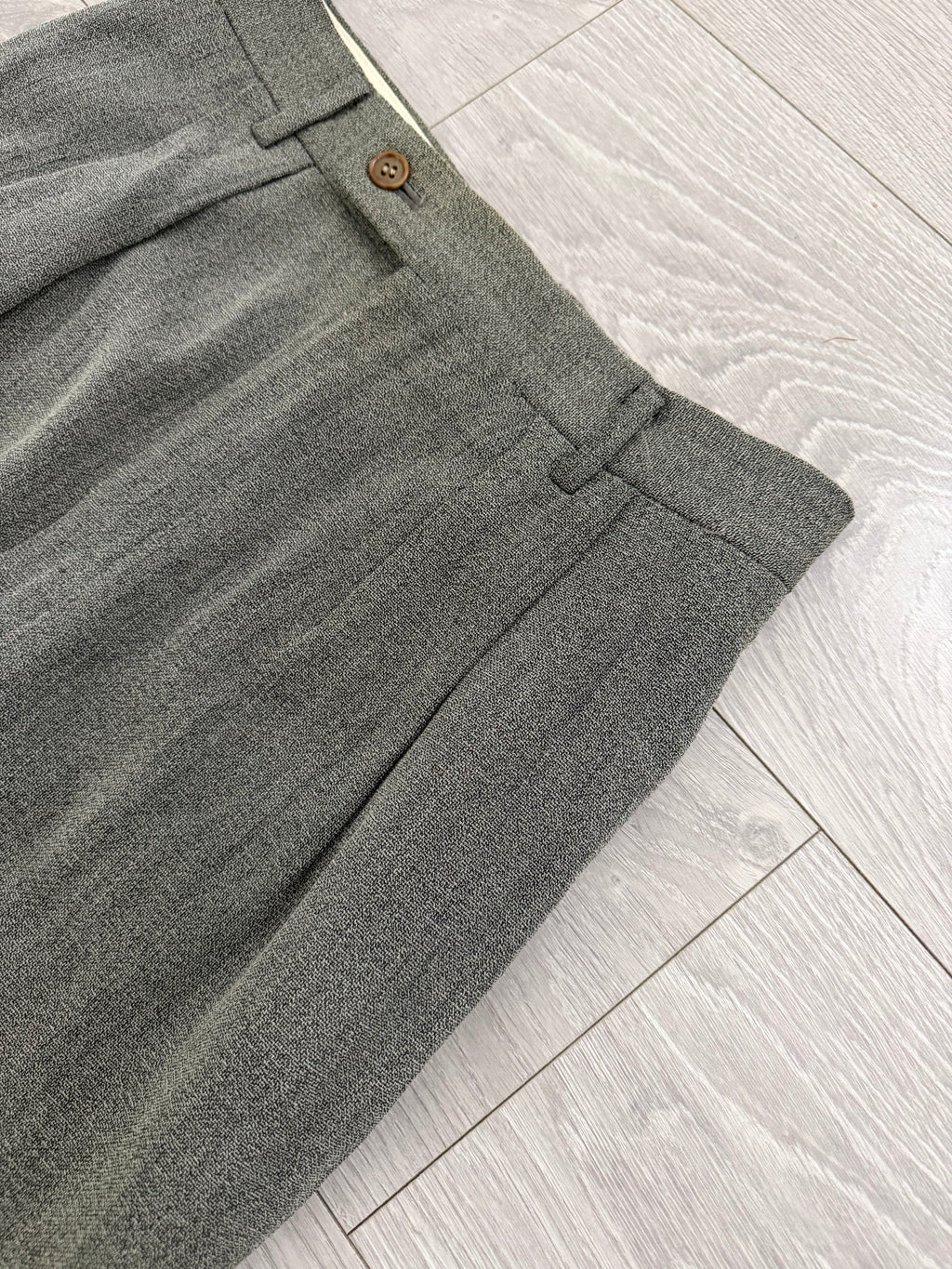 Emporio Armani 1990s Pleated Draped Textured Wool Viscoe Pants Grey - Size 28" Waist