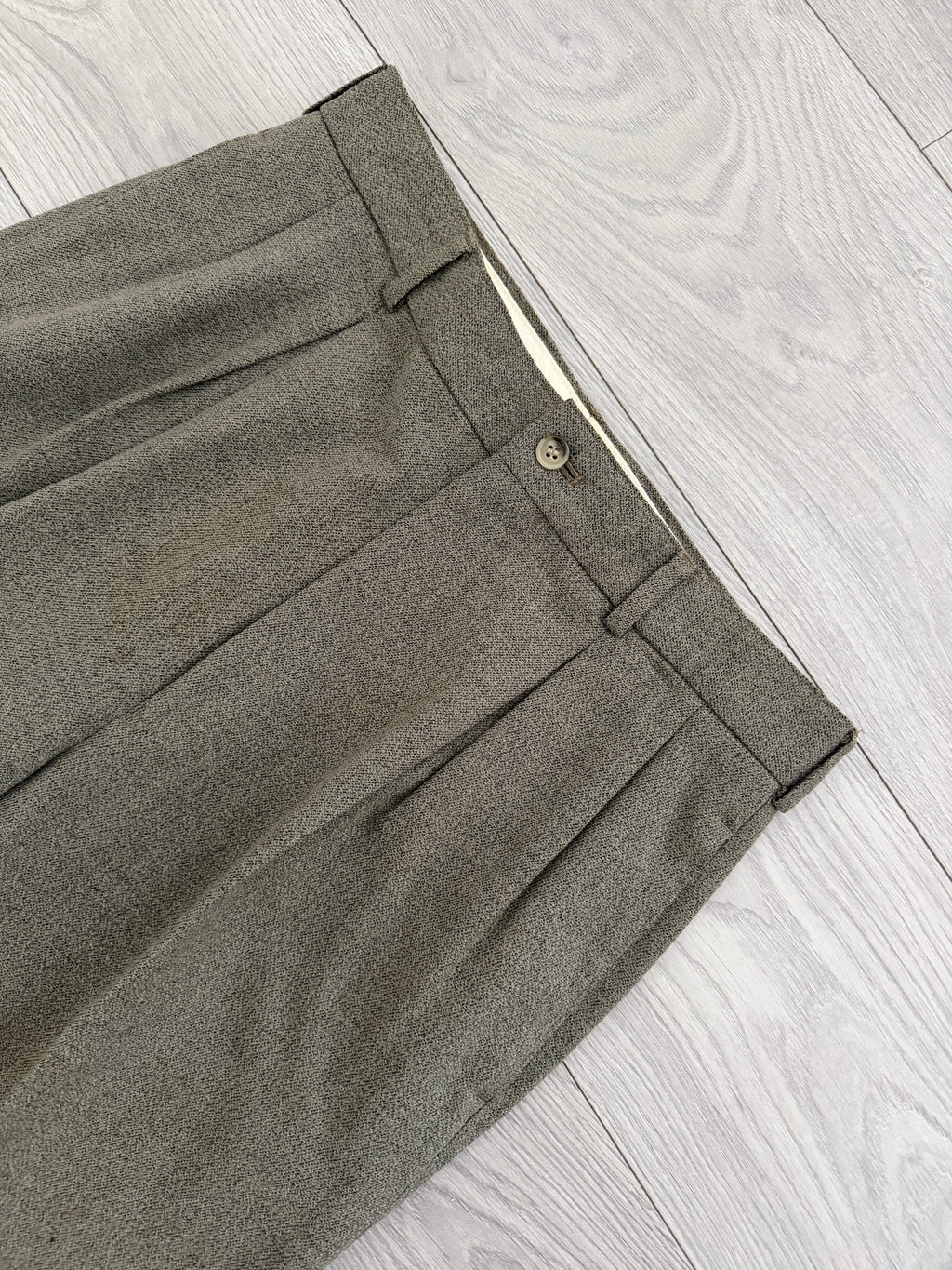 Emporio Armani 1990s Triple Pleat Draped Textured Wool Nylon Pants Taupe Green - Size 32" Waist