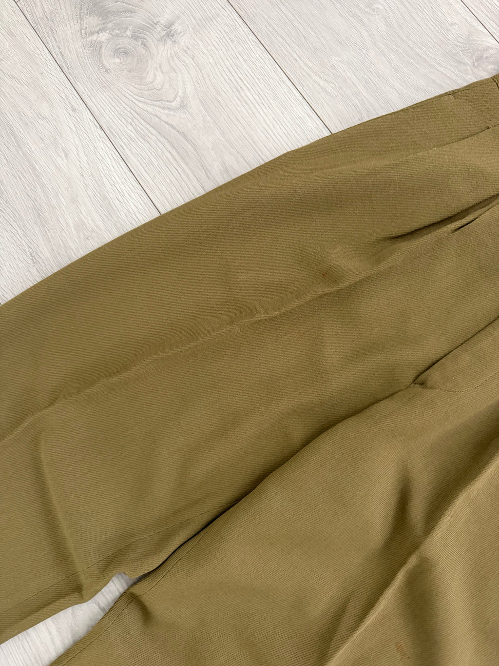 Emporio Armani 1990s Triple Pleat Draped Textured Wool Rayon Pants Taupe Khaki - Size 31" Waist