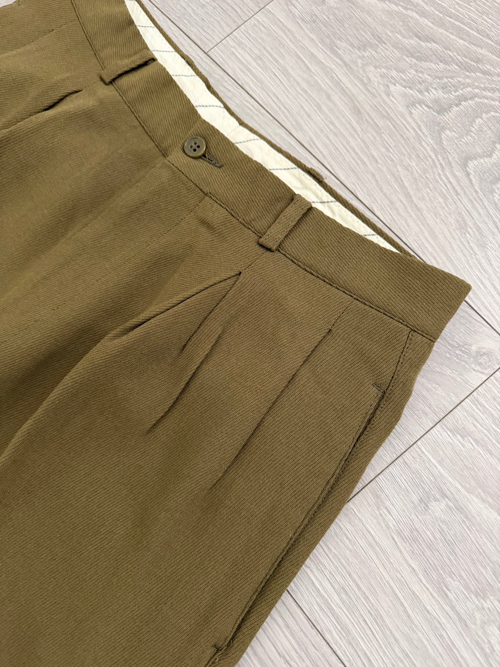 Emporio Armani 1990s Triple Pleat Draped Textured Wool Rayon Pants Taupe Khaki - Size 31" Waist
