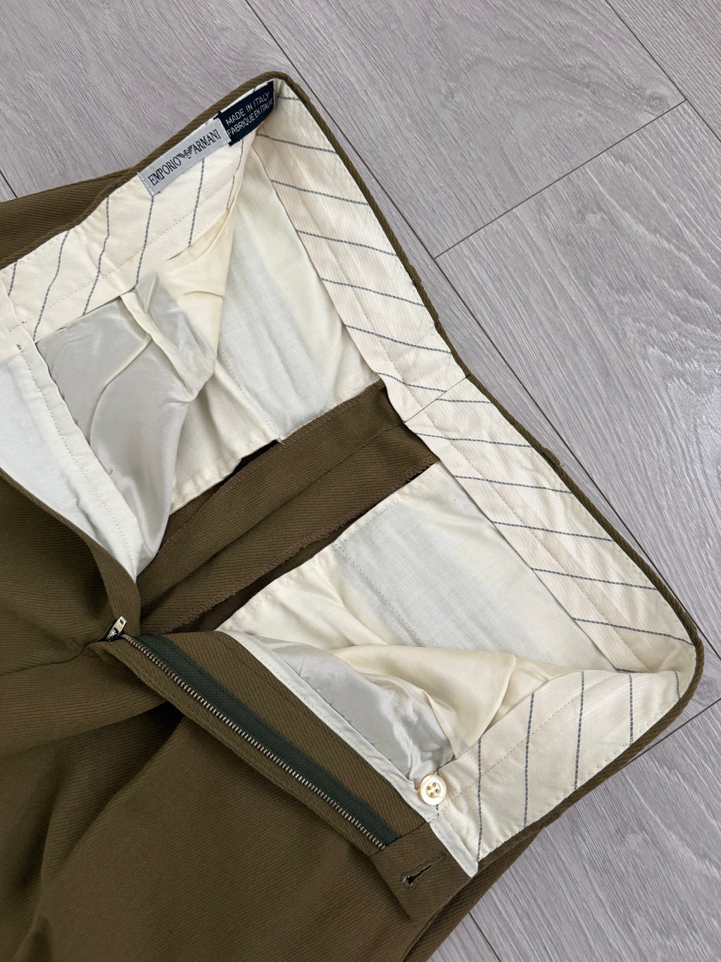 Emporio Armani 1990s Triple Pleat Draped Textured Wool Rayon Pants Taupe Khaki - Size 31" Waist