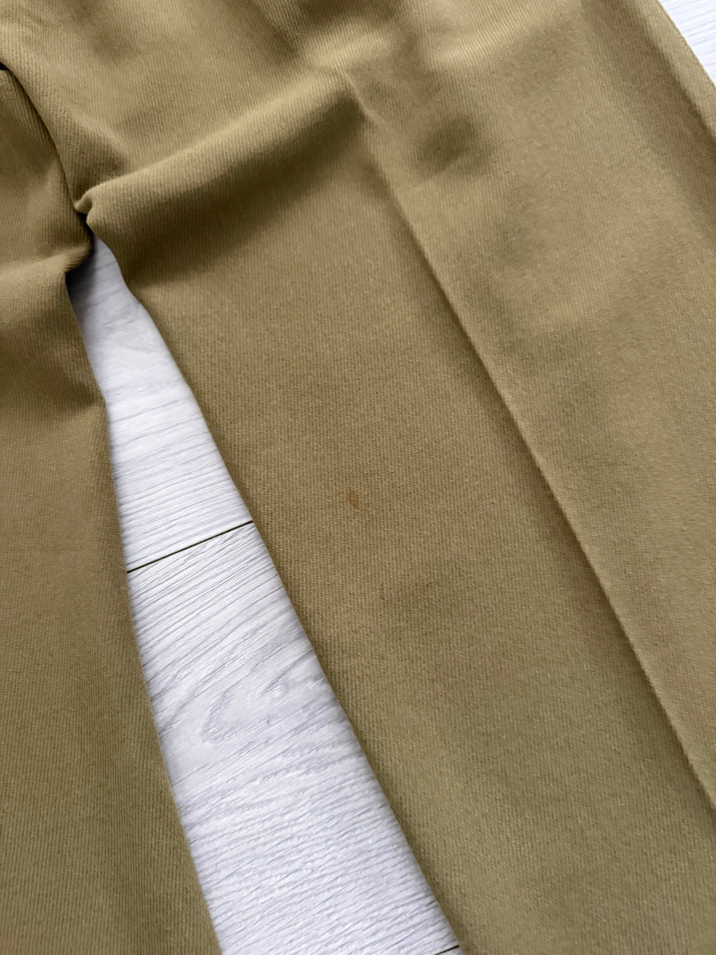 Emporio Armani 1990s Triple Pleat Draped Textured Wool Rayon Pants Taupe Khaki - Size 31" Waist