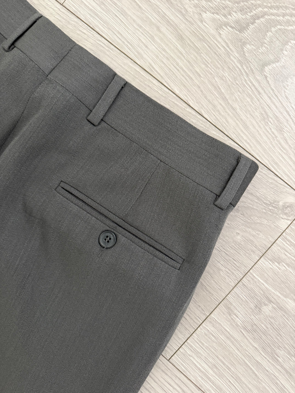 Giorgio Armani Mani 1980s Double Pleat Draped Textured Wool Nylon Pants Taupe Gray - Size 33" Waist