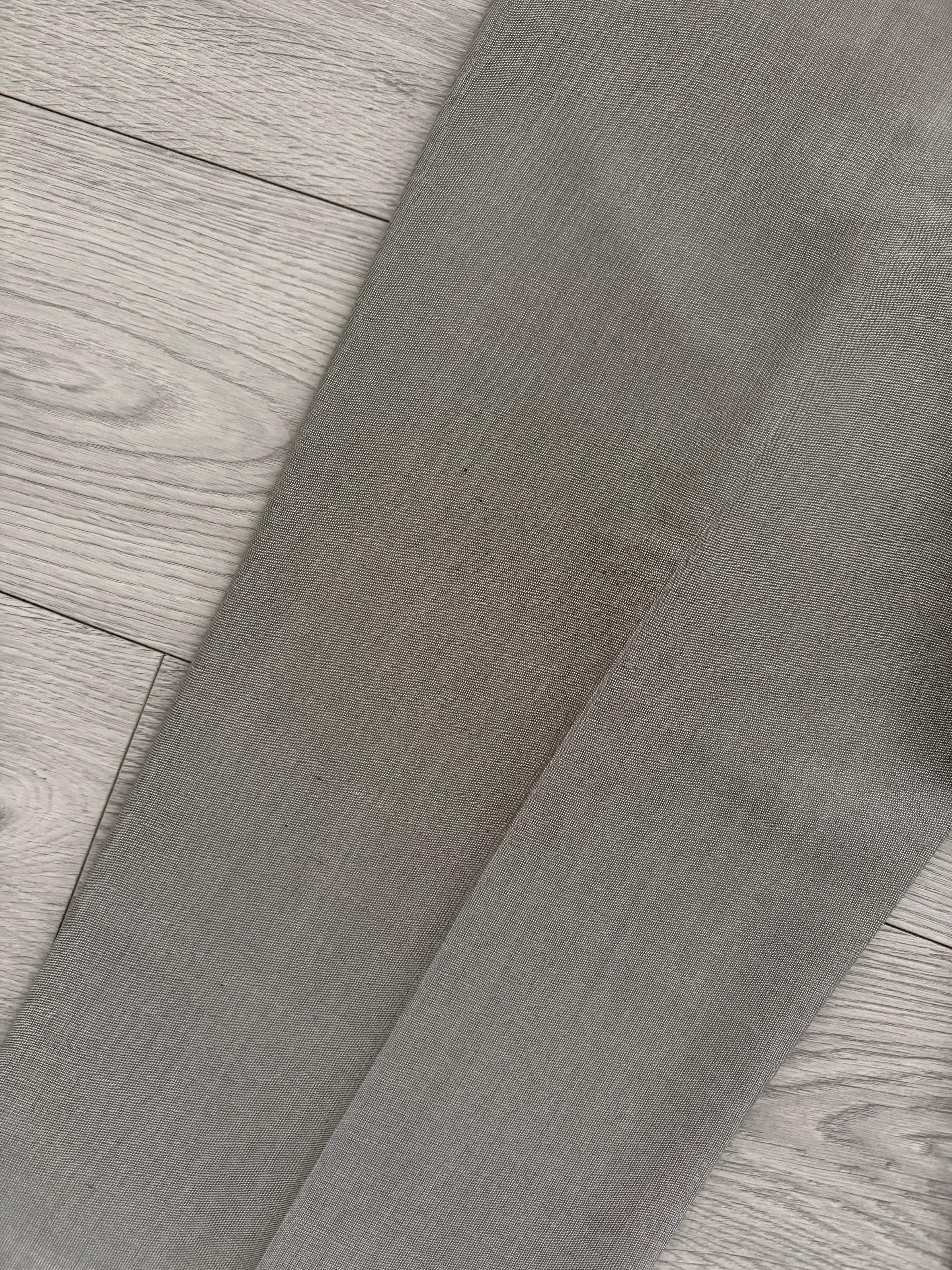 Armani 1990s Wool Silk Pleated Pants Gray - Size 40" Waist
