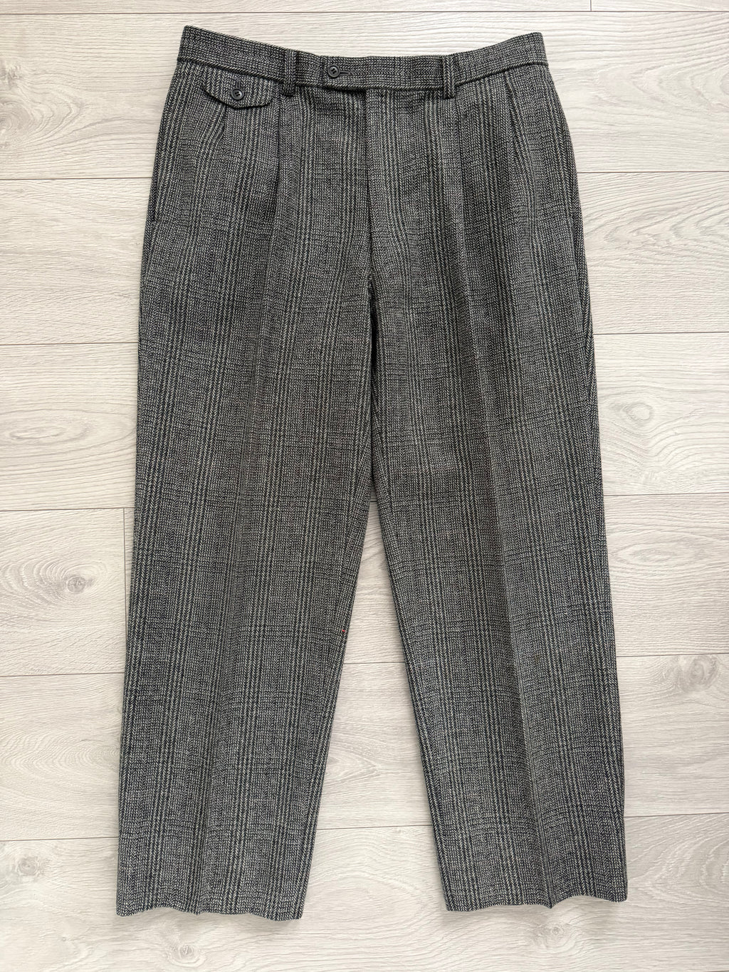 Dior 1980s Pleated Wool Coin Pocket Check Pants Gray - Size 34" Waist