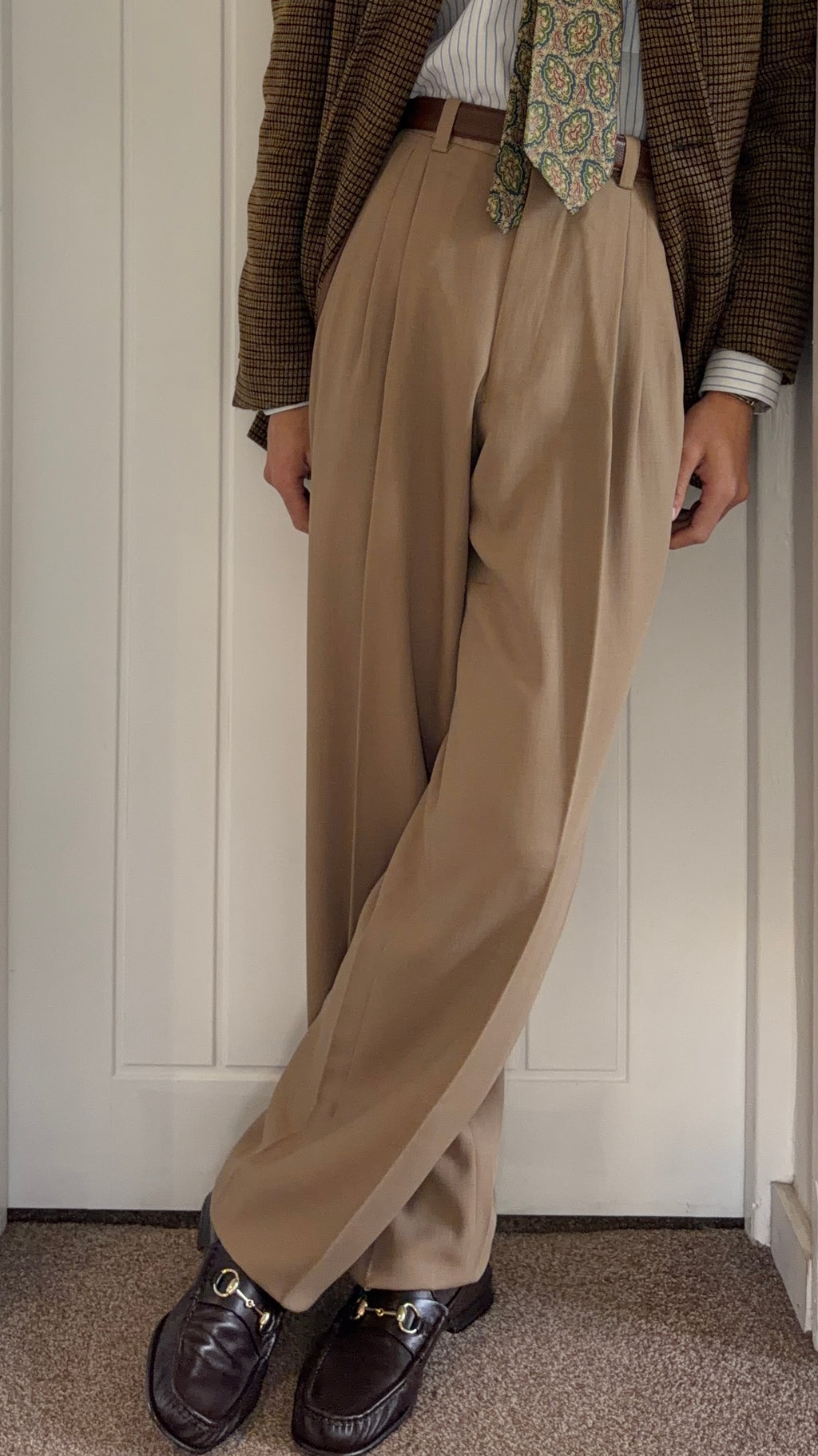 Umberto Ginocchietti 1990s Triple Pleat Draped Wool Pants Taupe Beige - Size 30" Waist