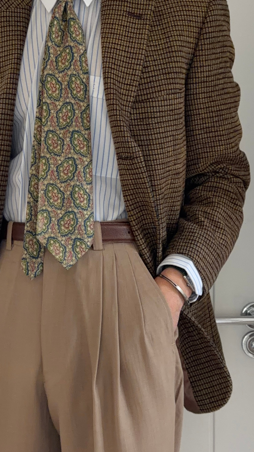 Umberto Ginocchietti 1990s Triple Pleat Draped Wool Pants Taupe Beige - Size 30" Waist