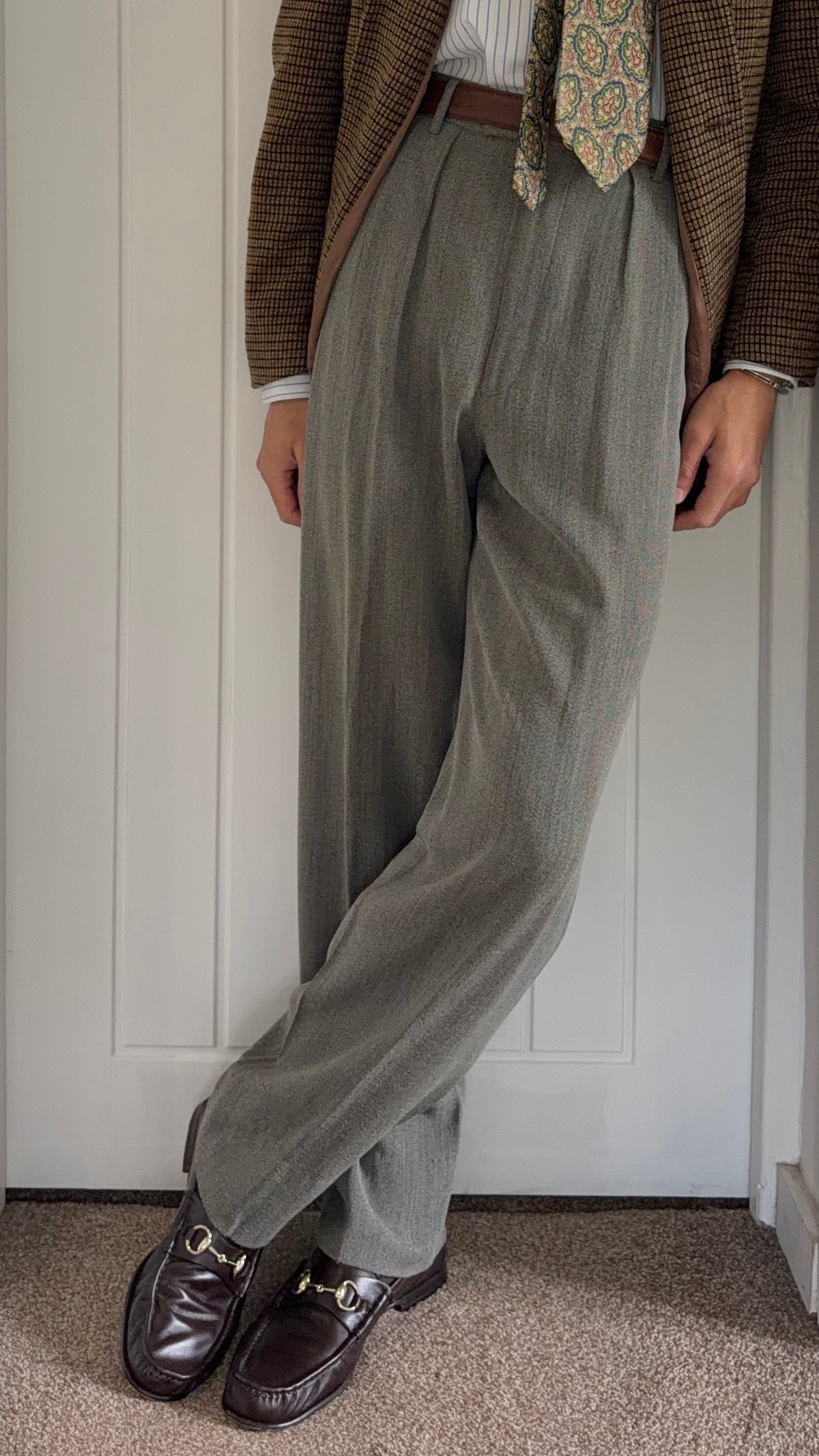 Emporio Armani 1990s Pleated Draped Textured Wool Viscoe Pants Grey - Size 28" Waist