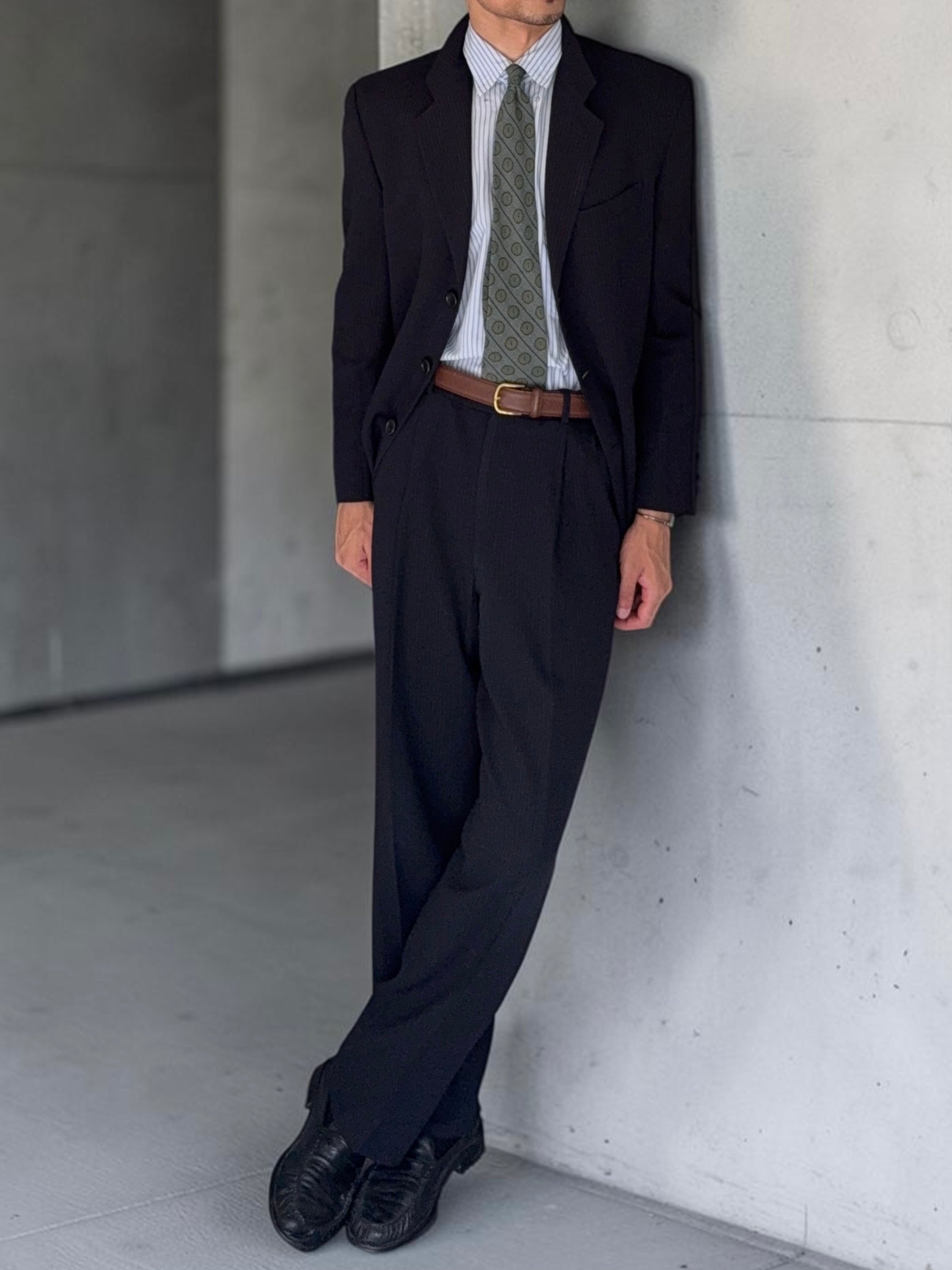 Armani 1990s 3B Lightweight Pinstripe Pleated Draped Wool Suit