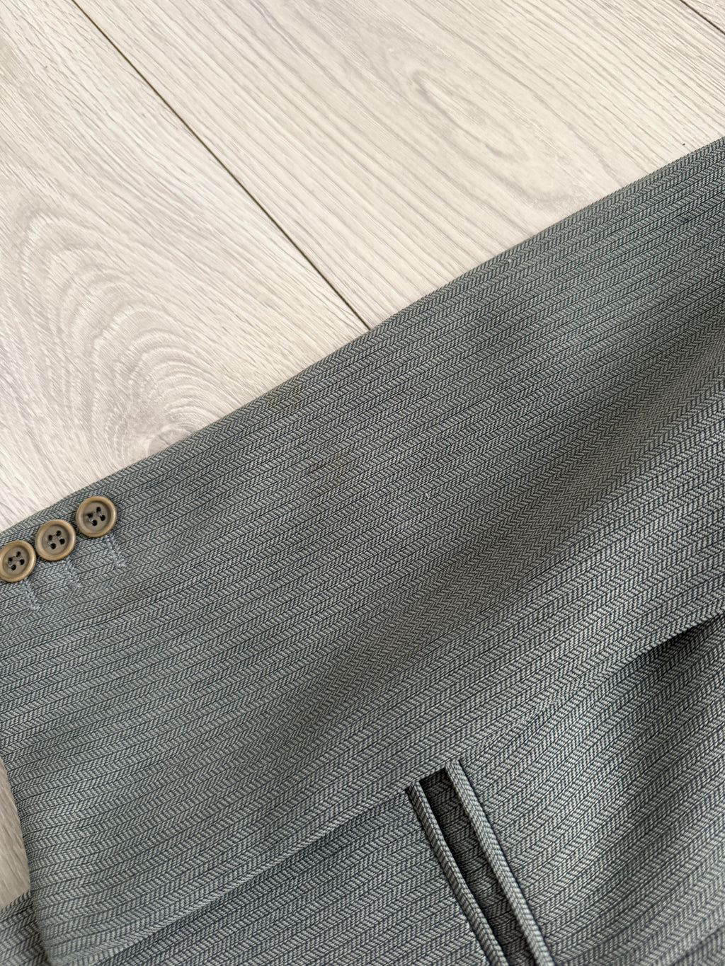 Giorgio Armani 1980s Peaked Lapel Double Breasted Herringbone Wool Sport Jacket Blazer Taupe Sage Green - Size S