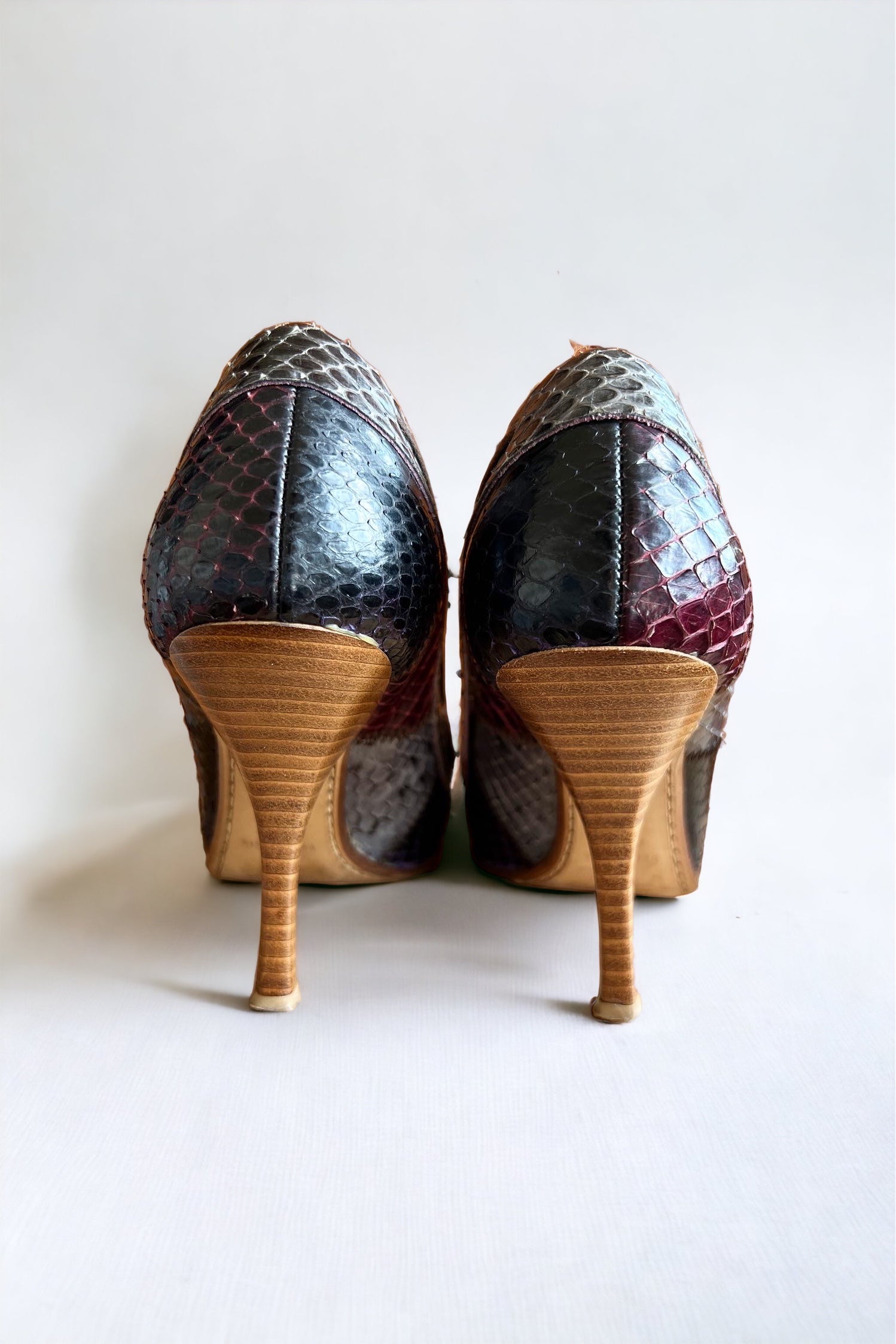 Miu Miu 1999 Vintage Snakeskin Laced Pumps Heels - Size EU35