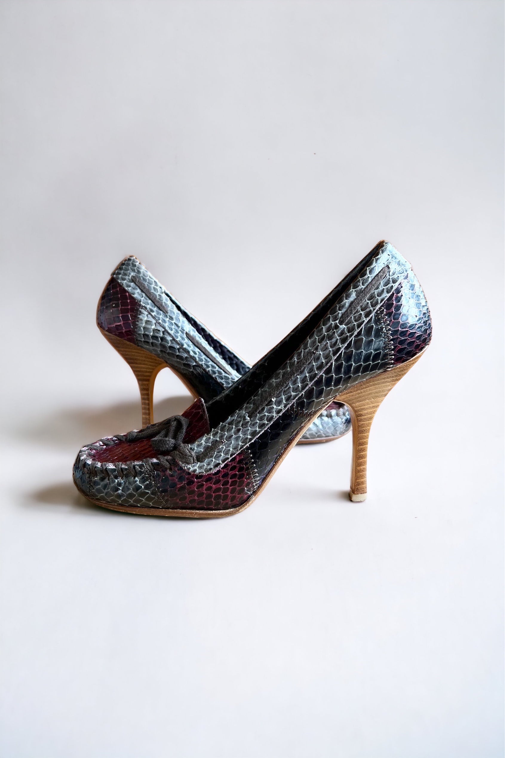 Miu Miu 1999 Vintage Snakeskin Laced Pumps Heels - Size EU35