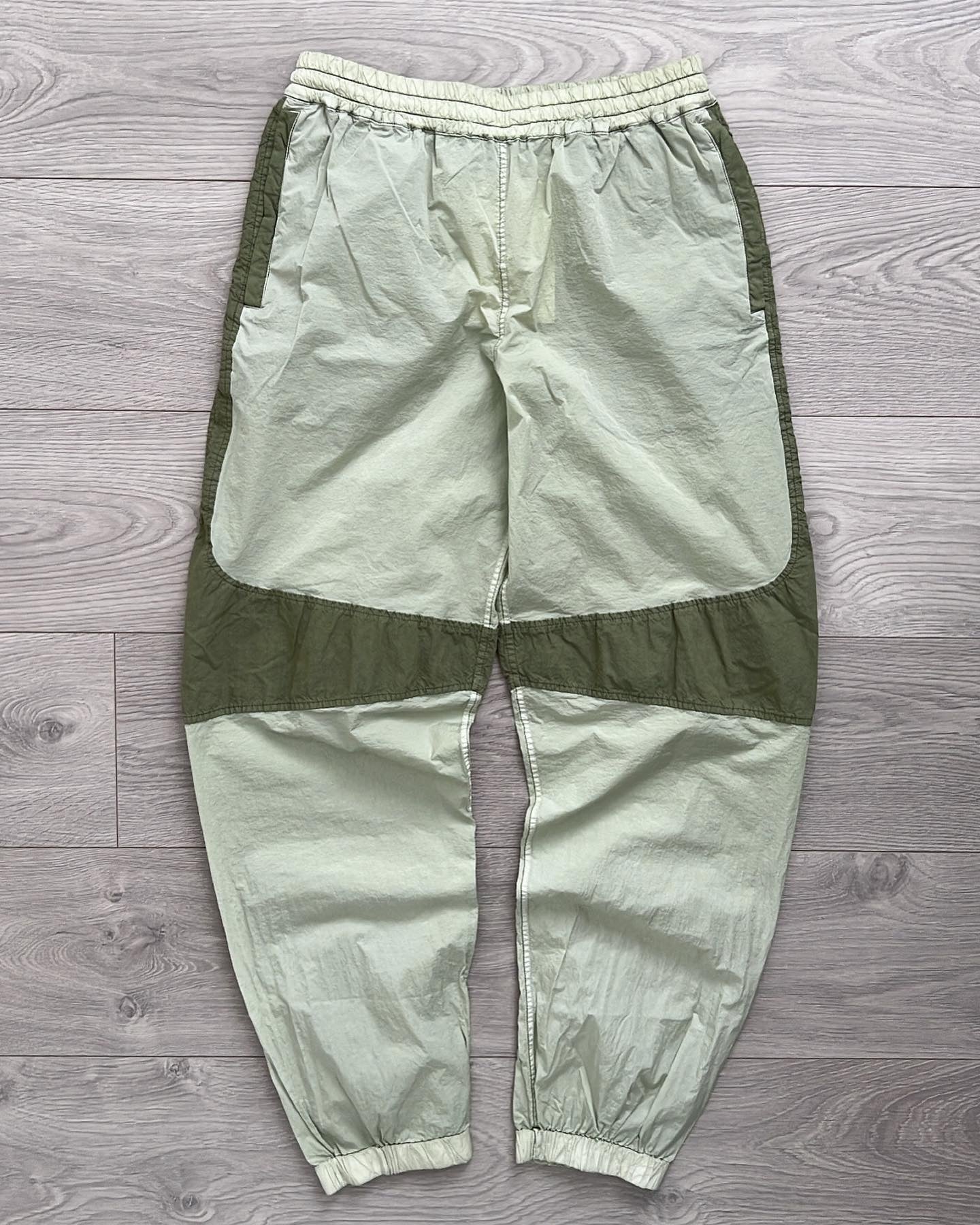 ARNER MAR JONSSON (RANRA) CORD PANTS-