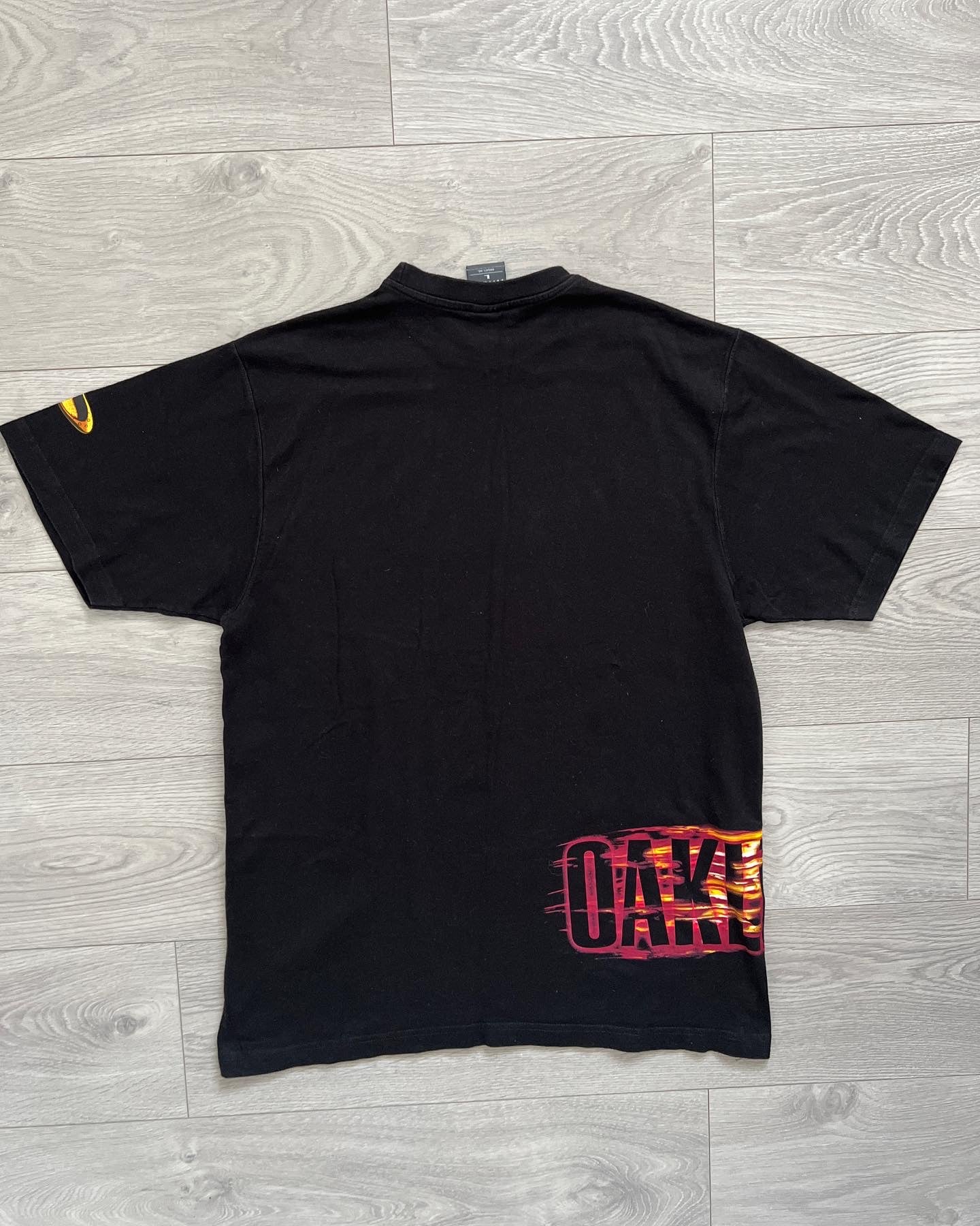 Oakley Software Early 2000s Flame Logo T-Shirt - Size L – NDWC0 Shop