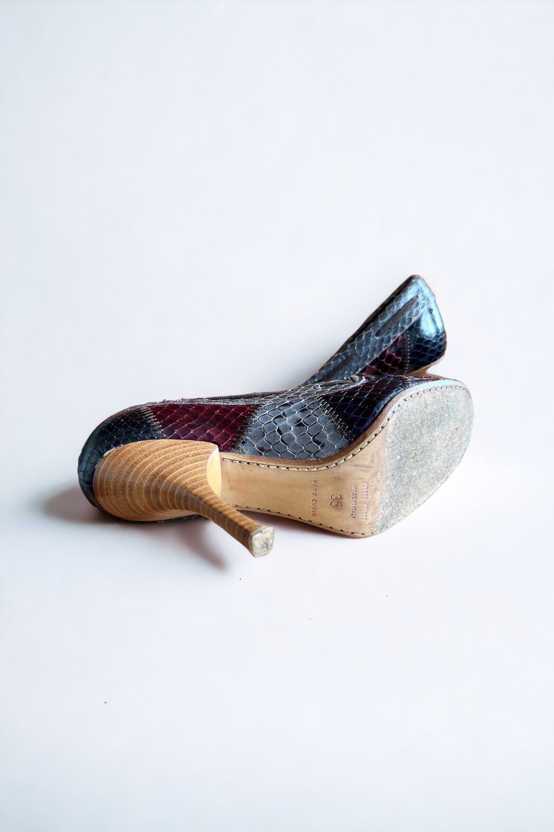 Miu Miu 1999 Vintage Snakeskin Laced Pumps Heels - Size EU35
