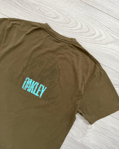 Oakley 2000s Icon Globe Logo T-Shirt - Size S